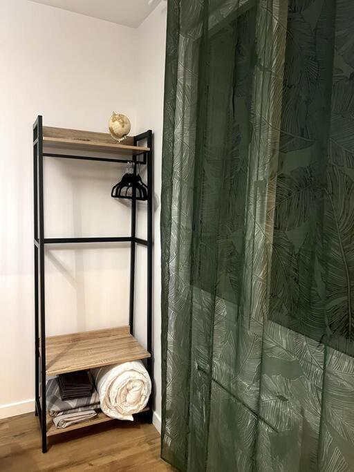 Jolie Maison Avec Courette Bourges Exteriör bild