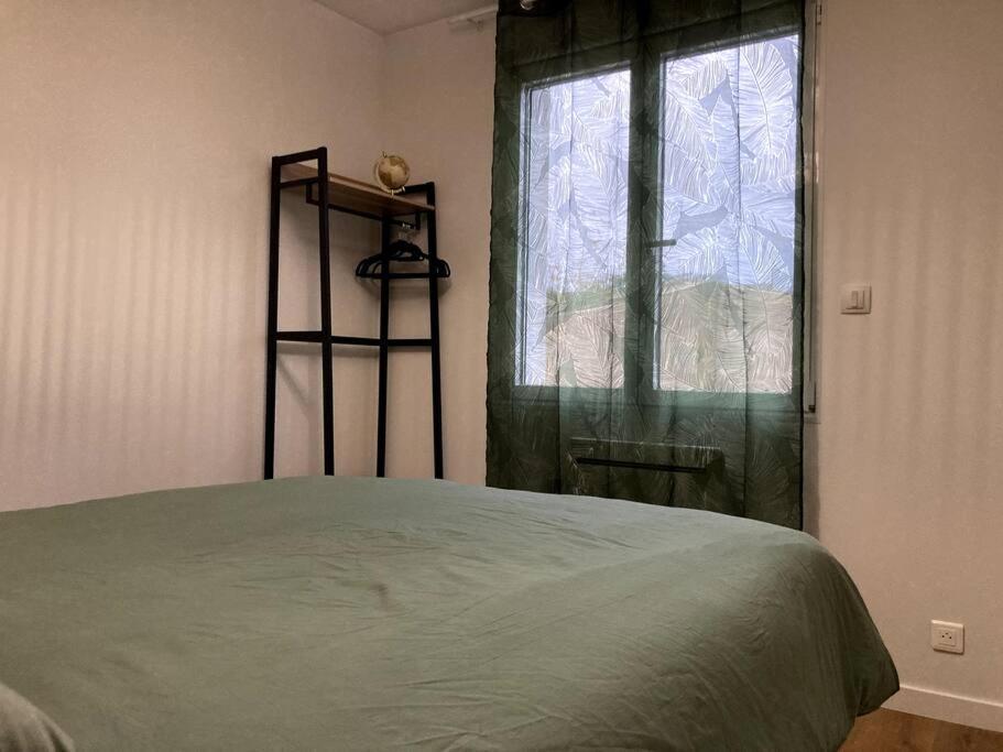 Jolie Maison Avec Courette Bourges Exteriör bild